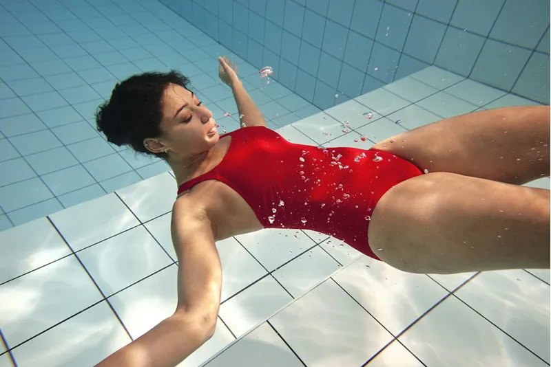 Speedo Women's ECO Endurance+ Medalist Swimsuit Fed Red-10